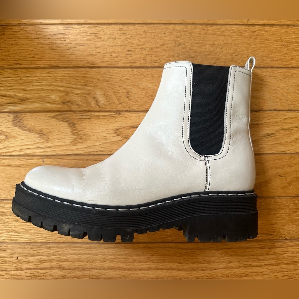 Marc Fisher White Lugsole Boots
